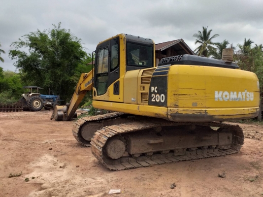ขาย 1,350,000 KOMATSU pc 200-8 เล่มทะเบียน ไฟฟ้าครบ เครื่องดี ปั้มแรง เอวแน่น ช่วงล่างเต็ม รถพร้อมใช้ รถอยู่ ขอนแก่น 090-772-3710 090-772-3708