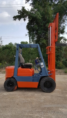 โฟคลิฟท์ โตโยต้า รุ่น 5 ขนาด 2.5 ตัน ราคา 250,000 ติดต่อคุณเชษ 0648792351