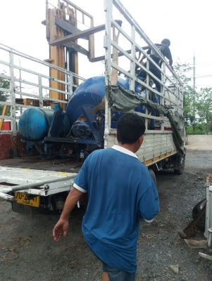 แจ้งลูกค้าพิษณุโลกครับ ร้านเราจัดส่งโม่ปูน 3 คิว ขึ้นรถรับจ้างให้แล้วนะครับ รอรับได้เลยครับ แจ้งลูกค้าพิษณุโลกครับ ร้านเราจัดส่งโม่ปูน 3 คิว ขึ้นรถรับจ้างให้แล้วนะครับ รอรับได้เลยครับ