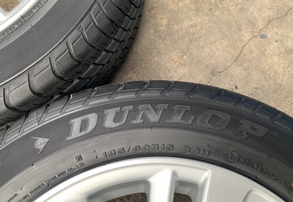 ล้อแม็กป้ายแดง Toyota Yaris Ativ ขอบ 15 พร้อมยางใหม่ป้ายแดง 185-60-15 Dunlop ปี 19 สวยกริ๊บๆ ล้อแม็กป้ายแดง Toyota Yaris Ativ ขอบ 15 พร้อมยางใหม่ป้ายแดง 185-60-15 Dunlop ปี 19 สวยกริ๊บๆ