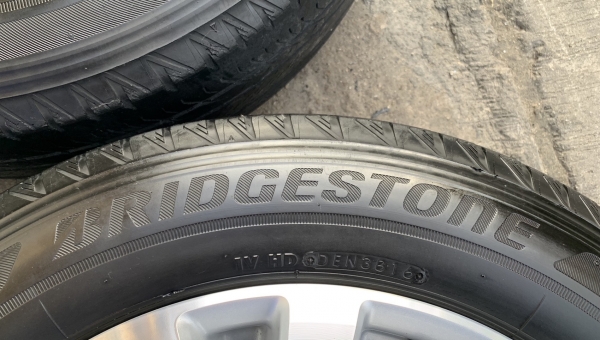 ล้อแม็ก Ford Ranger Wildtrak Limited รุ่นใหม่ล่าสุด ขอบ 18 พร้อมยาง 225-60-18 Bridgestone ปลายปี 16 ล้อแม็ก Ford Ranger Wildtrak Limited รุ่นใหม่ล่าสุด ขอบ 18 พร้อมยาง 225-60-18 Bridgestone ปลายปี 16