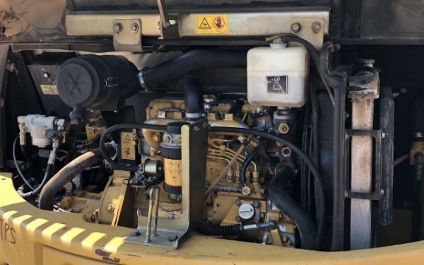 ขายรถขุด CAT 305SR คอนโทรลสั้น ปั๊มนิ้ว นำเข้าเองจากญี่ปุ่น สภาพสวยพร้อมใช้ มีVDOการทำงานครับ