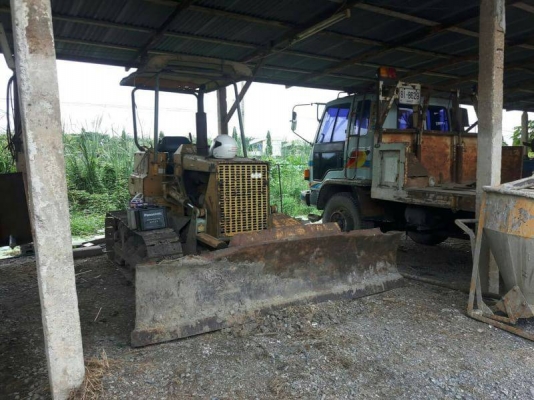 ขายแทรคเตอร์ KOMATSU D20P-5 สไลใบมีดไดี6ทิศทางราคา 210,000