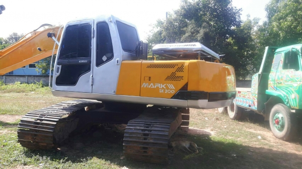 ขายรถแบคโฮKobelco 200พร้อมเทรลเลอร์