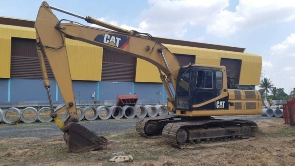 ขาย 490,000 CAT 320 V1  ไฟฟ้าตัด เครื่องดี ปั้มแรง เอวแน่น ช่วงล่างแน่น แอร์หนาว รถพร้อมใช้งาน เอกสารซื้อขาย รถอยู่ สุรินทร์ 090-772-3710 090-772-3708