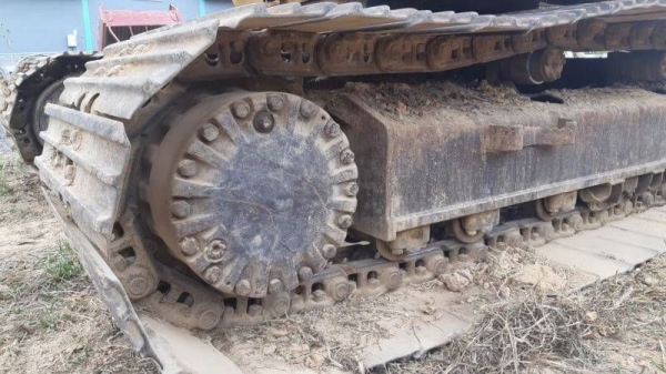 ขาย 490,000 CAT 320 V1  ไฟฟ้าตัด เครื่องดี ปั้มแรง เอวแน่น ช่วงล่างแน่น แอร์หนาว รถพร้อมใช้งาน เอกสารซื้อขาย รถอยู่ สุรินทร์ 090-772-3710 090-772-3708