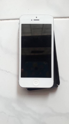ไอโฟน5 16 gb ศูนย์ไทย
