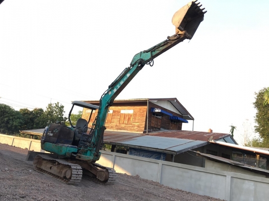 ขานkomatsu PC35-8 พร้อมใช้งาน