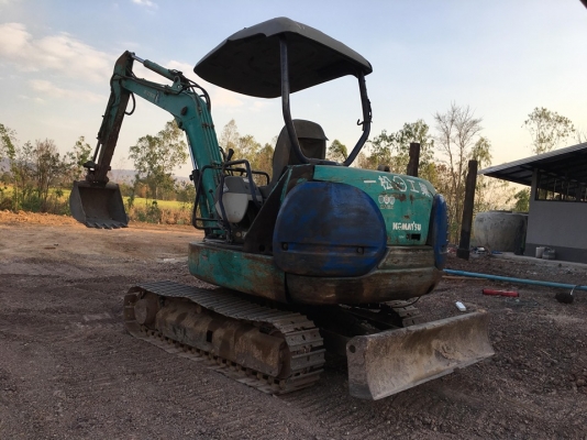 ขานkomatsu PC35-8 พร้อมใช้งาน