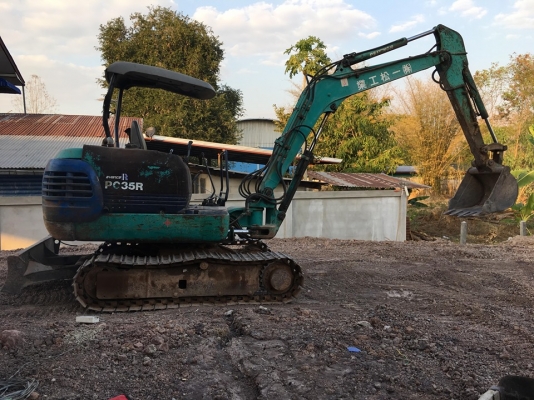 ขานkomatsu PC35-8 พร้อมใช้งาน