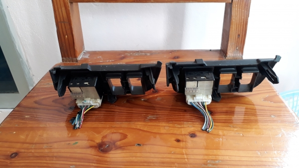 สวิทช์ปรับกระจกมองข้าง TOYOTA Wish พร้อมกรอบ