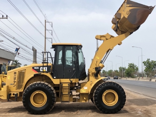 ขายรถตักล้อยาง CAT 962H นำเข้าเองจากญี่ปุ่น สภาพสวยพร้อมใช้ มีVDOการทำงานครับ ขายรถตักล้อยาง CAT 962H นำเข้าเองจากญี่ปุ่น สภาพสวยพร้อมใช้ มีVDOการทำงานครับ
