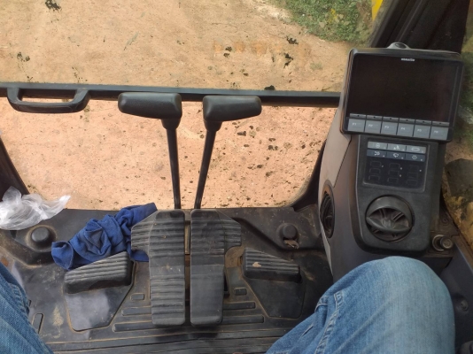 ขาย 1,350,000 KOMATSU pc 200-8 เล่มทะเบียน ไฟฟ้าครบ เครื่องดี ปั้มแรง เอวแน่น ช่วงล่างเต็ม รถพร้อมใช้ รถอยู่ ขอนแก่น 064-191-1112 ขาย 1,350,000 KOMATSU pc 200-8 เล่มทะเบียน ไฟฟ้าครบ เครื่องดี ปั้มแรง เอวแน่น ช่วงล่างเต็ม รถพร้อมใช้ รถอยู่ ขอนแก่น 064-191-1112