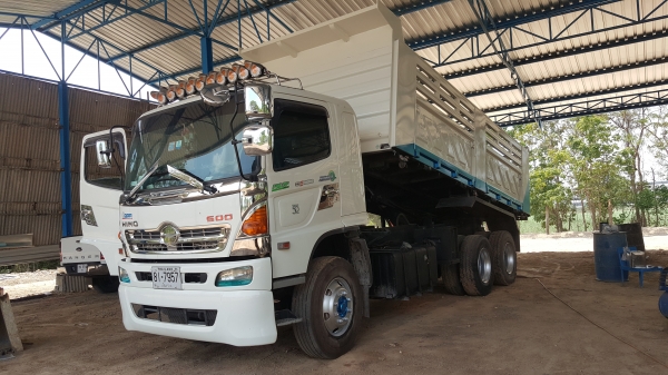 ขายครับ 380 ปี56 ดั้มสามมิตร
