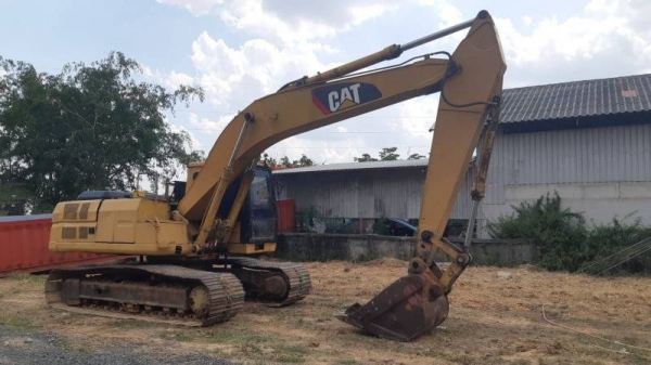 ขาย 490,000 CAT 320 V1  ไฟฟ้าตัด เครื่องดี ปั้มแรง เอวแน่น ช่วงล่างแน่น แอร์หนาว รถพร้อมใช้งาน เอกสารซื้อขาย รถอยู่ สุรินทร์ 064-191-1112