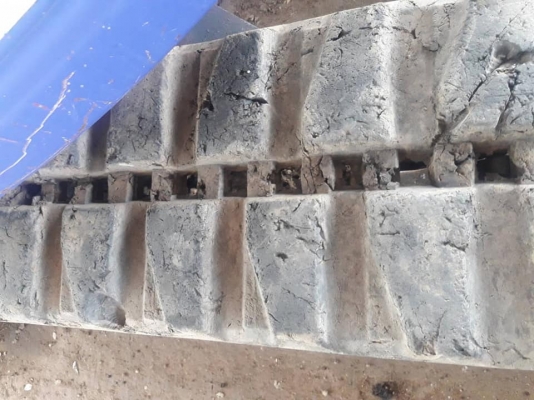 SALE *FROM JAPAN RUBBER TRACK แทรคยาง สำหรับรถไซค์ 40 ,45, 50, 55 /ขนาด400*72.5*72(ข้อ) /*เส้นละ*20,000 บาท*