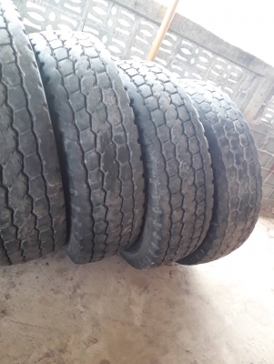 ยางเครน 1400/R24 ใส่เครน 20 ตัน ยี่ห้อ bridgestone ยางเครน 1400/R24 ใส่เครน 20 ตัน ยี่ห้อ bridgestone