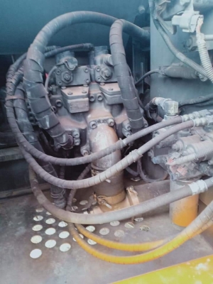 ขายจ้า..HITACHI EX120-5 เก่าใน สภาพสวย เครื่องปั๊มแห้ง  10,xxxชั่วโมง  พร้อมใช้  เอกสารอินซอย โทร 089-3818694 จ๊อย