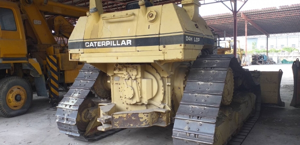 ขาย แทรคเตอร์ CAT  D4H เกียร์ตัด เอกสารเล่มทะเบียน