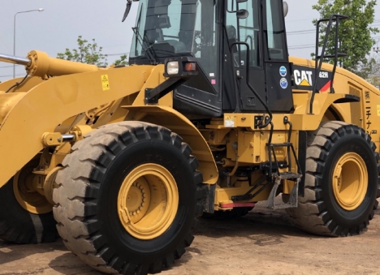 ขายรถตักล้อยาง CAT 962H นำเข้าเองจากญี่ปุ่น สภาพสวยพร้อมใช้ มีVDOการทำงานครับ ขายรถตักล้อยาง CAT 962H นำเข้าเองจากญี่ปุ่น สภาพสวยพร้อมใช้ มีVDOการทำงานครับ