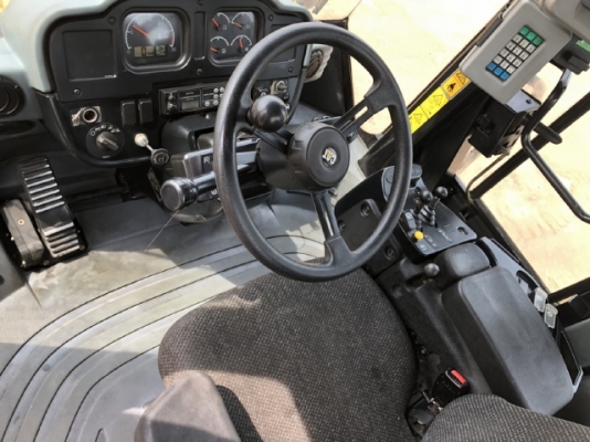 ขายรถตักล้อยาง CAT 962H นำเข้าเองจากญี่ปุ่น สภาพสวยพร้อมใช้ มีVDOการทำงานครับ ขายรถตักล้อยาง CAT 962H นำเข้าเองจากญี่ปุ่น สภาพสวยพร้อมใช้ มีVDOการทำงานครับ