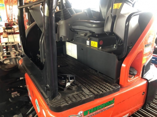 เสนอขายรถขุดคูโบต้ามือสอง รุ่น U35 เสนอขายรถขุดคูโบต้ามือสอง รุ่น U35