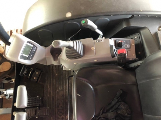 เสนอขายรถขุดคูโบต้ามือสอง รุ่น U35 เสนอขายรถขุดคูโบต้ามือสอง รุ่น U35