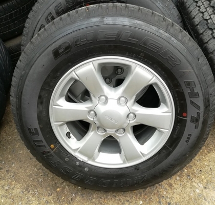 ล้อขอบ16ยางบริสโตน245/70/16ปี19ถอด0ป้ายแดง