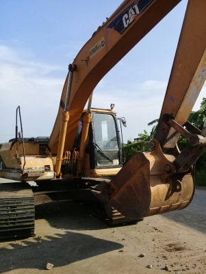 CAT320-BLราคา950, 000บาท บูมอาร์มสวยช่วงล่างเต็มเอวเเน่น  เครื่องดีปั้มดี  ไม่โหลดรถสวยสถาพเดิมๆ พร้อมใช้ เอกสารเล่ม สนใจโทรหา081-989-1989หรั่งครับ