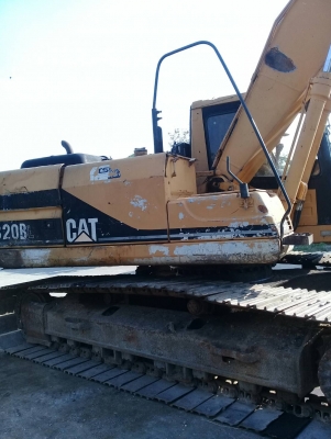 CAT320-BLราคา950, 000บาท บูมอาร์มสวยช่วงล่างเต็มเอวเเน่น  เครื่องดีปั้มดี  ไม่โหลดรถสวยสถาพเดิมๆ พร้อมใช้ เอกสารเล่ม สนใจโทรหา081-989-1989หรั่งครับ