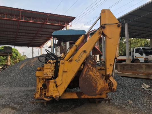 ขายรถตักรถตักแมคซี่่ 175 รถยังใช้งานอยู่ ซื้อไปพร้อมใช้งานได้เลยครับ ขายรถตักรถตักแมคซี่่ 175 รถยังใช้งานอยู่ ซื้อไปพร้อมใช้งานได้เลยครับ