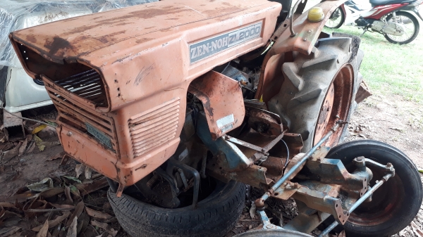 ขายตามสภาพ รถไถ 20 แรงอุปกรณ์มีครบขาดเครื่องอย่างเดียว