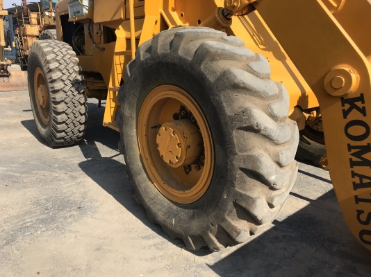 ขายรถตัก KOMATSU JH63 สมบูรณ์พร้อมใช้ครับ FROM JAPAN ติดต่อ 063-9316985 ID LINE : 0639316985