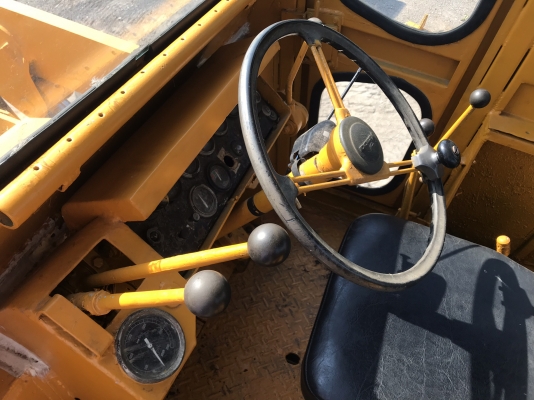 ขายรถตัก KOMATSU JH63 สมบูรณ์พร้อมใช้ครับ FROM JAPAN ติดต่อ 063-9316985 ID LINE : 0639316985