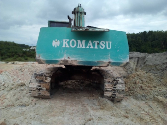 ขายแบคโฮKOMATSU PC200-5 คอลโทนยาวเอกสารซื้ิอขายราคา 300,000