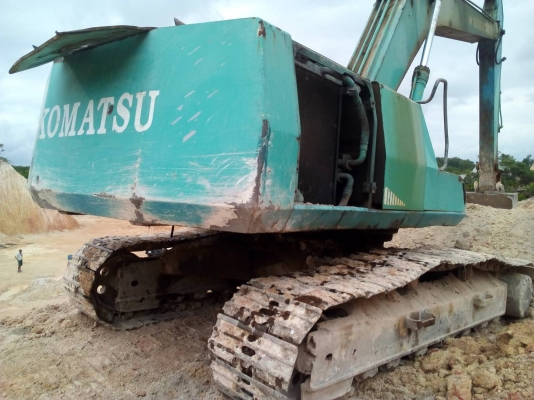 ขายแบคโฮKOMATSU PC200-5 คอลโทนยาวเอกสารซื้ิอขายราคา 300,000