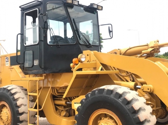 ขายรถตักล้อยาง CAT 936Z (4,XXX ชั่วโมง) นำเข้าเองจากญี่ปุ่น สภาพสวยพร้อมใช้ มีVDOการทำงานครับ ขายรถตักล้อยาง CAT 936Z (4,XXX ชั่วโมง) นำเข้าเองจากญี่ปุ่น สภาพสวยพร้อมใช้ มีVDOการทำงานครับ