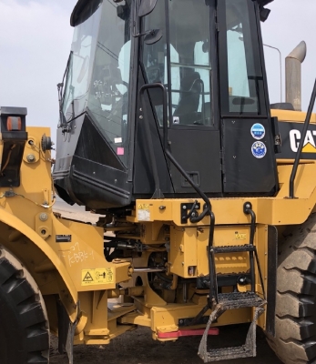 ขายรถตักล้อยาง CAT 962H นำเข้าเองจากญี่ปุ่น สภาพสวยพร้อมใช้ มีVDOการทำงานครับ ขายรถตักล้อยาง CAT 962H นำเข้าเองจากญี่ปุ่น สภาพสวยพร้อมใช้ มีVDOการทำงานครับ