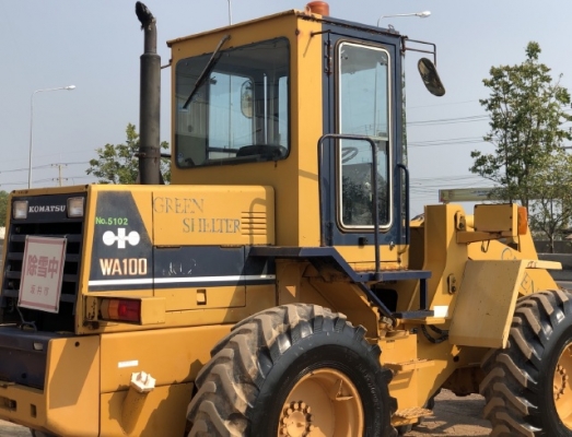 ขายรถตักล้อยาง KOMATSU WA100-1 นำเข้าเองจากญี่ปุ่น สภาพสวยพร้อมใช้ มีVDOการทำงานครับ