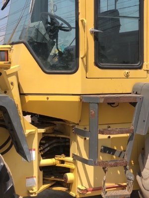 ขายรถตักล้อยาง KOMATSU WA100-3E นำเข้าเองจากญี่ปุ่น สภาพสวยพร้อมใช้ มีVDOการทำงานครับ