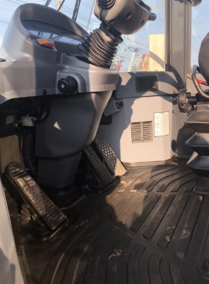 ขายรถตักล้อยาง KOMATSU WA100-5 แขนยาวพิเศษ นำเข้าเองจากญี่ปุ่น สภาพสวยพร้อมใช้ มีVDOการทำงานครับ ขายรถตักล้อยาง KOMATSU WA100-5 แขนยาวพิเศษ นำเข้าเองจากญี่ปุ่น สภาพสวยพร้อมใช้ มีVDOการทำงานครับ