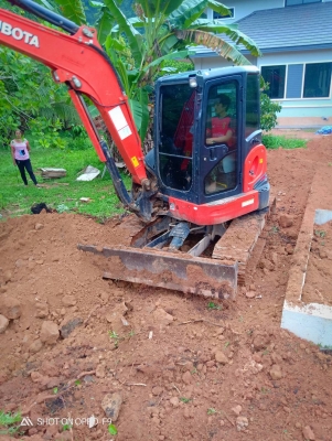 ขายดาวน์แบคโฮKUBOTA 5ตันU55ทำงาน2700ชม.ผ่อนต่ออีก23งวดๆละ36,000=828000ขายดาวน์300,000