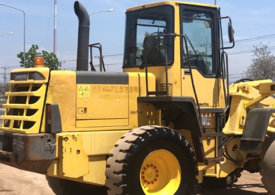 ขายรถตักล้อยาง KOMATSU WA200-3E แขนยาวพิเศษ รถนอกนำเข้าจากญี่ปุ่น สภาพสวยพร้อมใช้