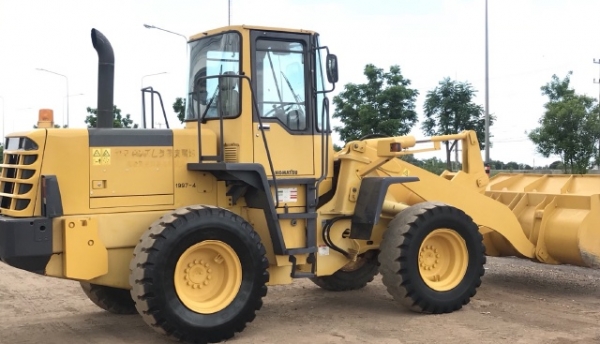 ขายรถตักล้อยาง KOMATSU WA200-3E แขนยาวพิเศษ รถนอกนำเข้าจากญี่ปุ่น สภาพสวยพร้อมใช้