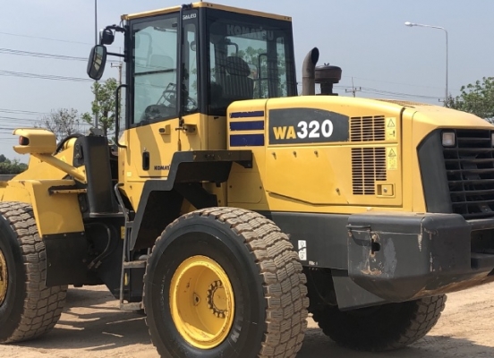 ขายรถตักล้อยาง KOMATSU WA320-5 นำเข้าเองจากญี่ปุ่น สภาพสวยพร้อมใช้ มีVDOการทำงานครับ