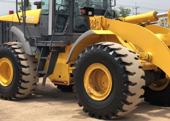 ขายรถตักล้อยาง HITACHI ZW220 ปี 2013 นำเข้าเองจากญี่ปุ่น สภาพสวยพร้อมใช้ มีVDOการทำงานครับ ขายรถตักล้อยาง HITACHI ZW220 ปี 2013 นำเข้าเองจากญี่ปุ่น สภาพสวยพร้อมใช้ มีVDOการทำงานครับ