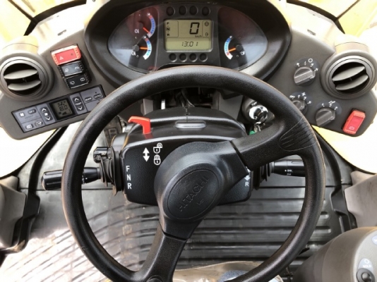 ขายรถตักล้อยาง HITACHI ZW220 ปี 2013 นำเข้าเองจากญี่ปุ่น สภาพสวยพร้อมใช้ มีVDOการทำงานครับ ขายรถตักล้อยาง HITACHI ZW220 ปี 2013 นำเข้าเองจากญี่ปุ่น สภาพสวยพร้อมใช้ มีVDOการทำงานครับ