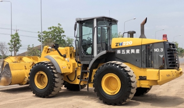 ขายรถตักล้อยาง HITACHI ZW220 ปี 2013 นำเข้าเองจากญี่ปุ่น สภาพสวยพร้อมใช้ มีVDOการทำงานครับ ขายรถตักล้อยาง HITACHI ZW220 ปี 2013 นำเข้าเองจากญี่ปุ่น สภาพสวยพร้อมใช้ มีVDOการทำงานครับ