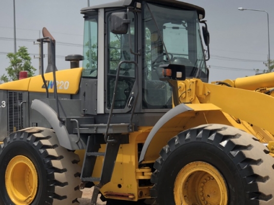 ขายรถตักล้อยาง HITACHI ZW220 ปี 2013 นำเข้าเองจากญี่ปุ่น สภาพสวยพร้อมใช้ มีVDOการทำงานครับ ขายรถตักล้อยาง HITACHI ZW220 ปี 2013 นำเข้าเองจากญี่ปุ่น สภาพสวยพร้อมใช้ มีVDOการทำงานครับ