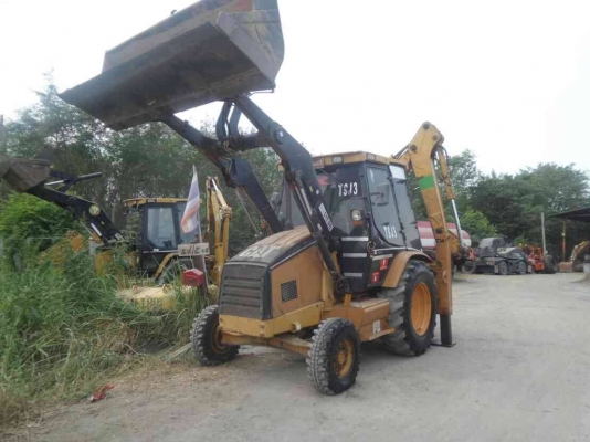 รถตักหน้าหลังขุด CAT 424D ตู้เก๋ง พร้อมใช้ ทำงานใว ราคาเบาๆ